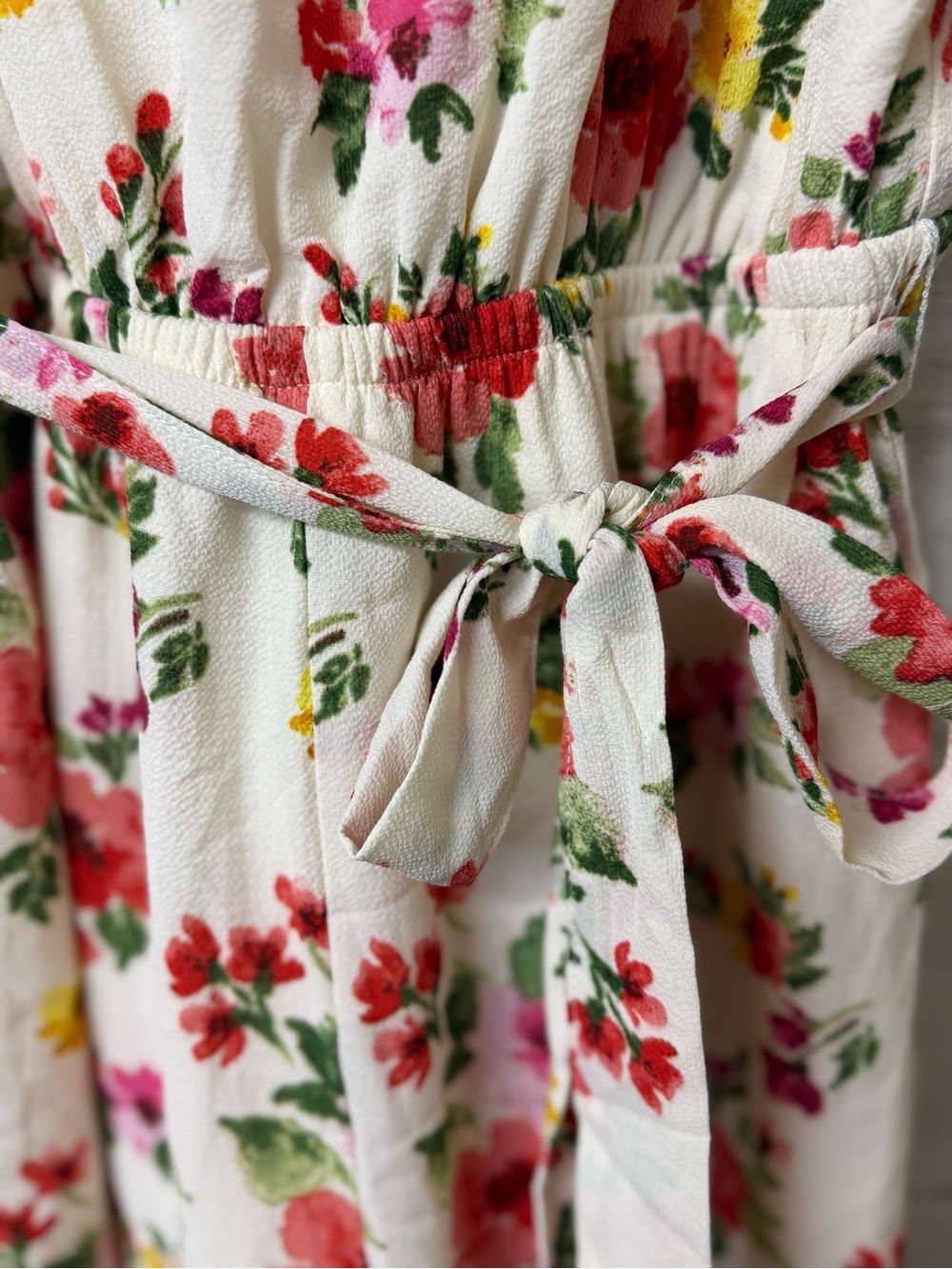 White Floral Wide-Leg Jumpsuit by One Clothing Los Angeles - Picture 4 of 10